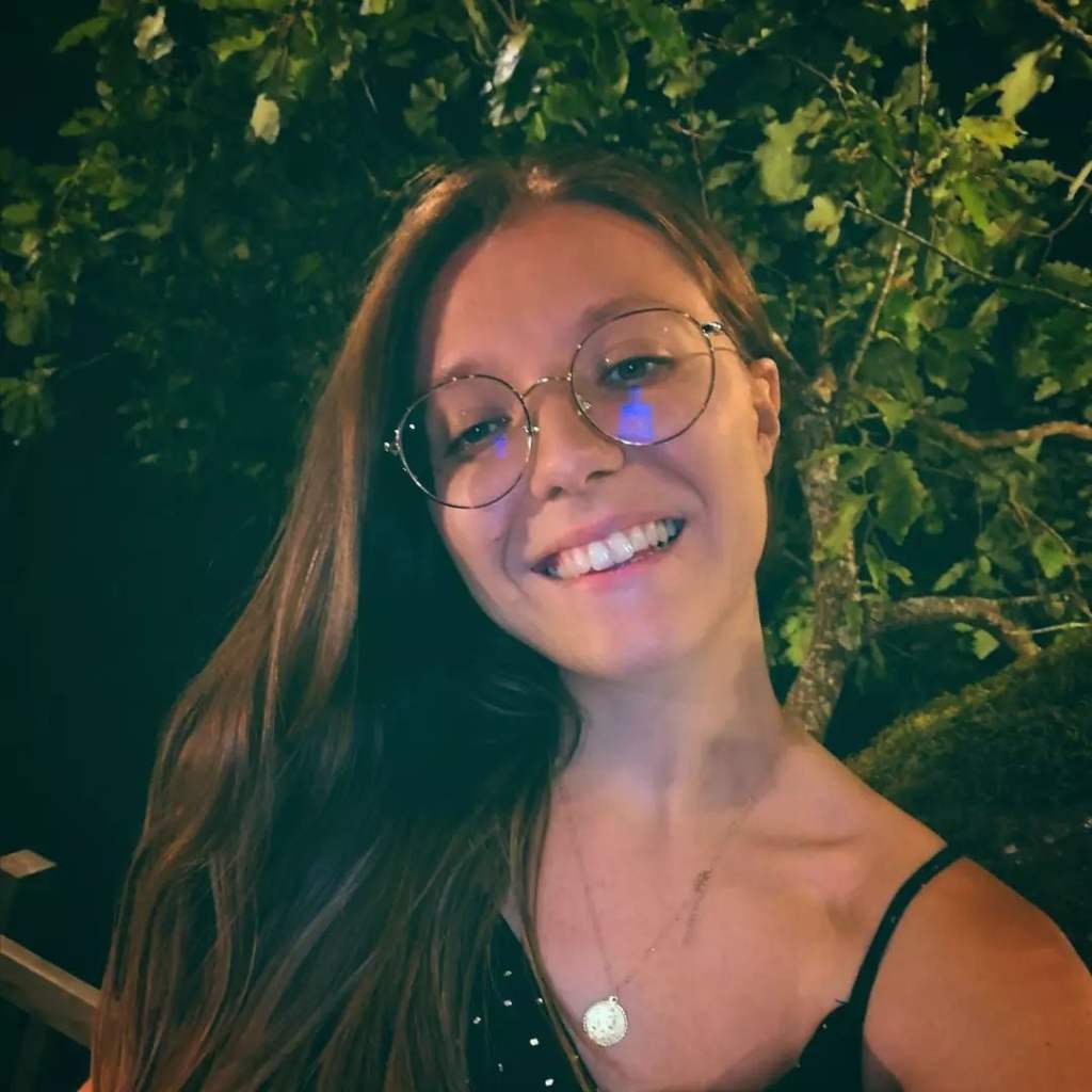 Photo portrait d'Amélie Prévost